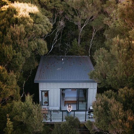 Treehouse Hideaway At Rekindle Tree Houses Opua Dış mekan fotoğraf